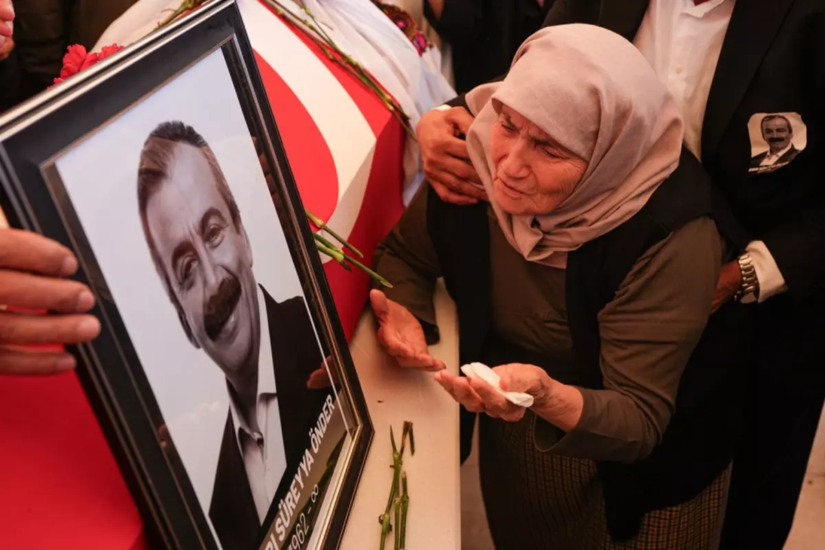 Sırrı Süreyya Önder’in cenazesinin Meclis’e neden getirilmediği belli oldu