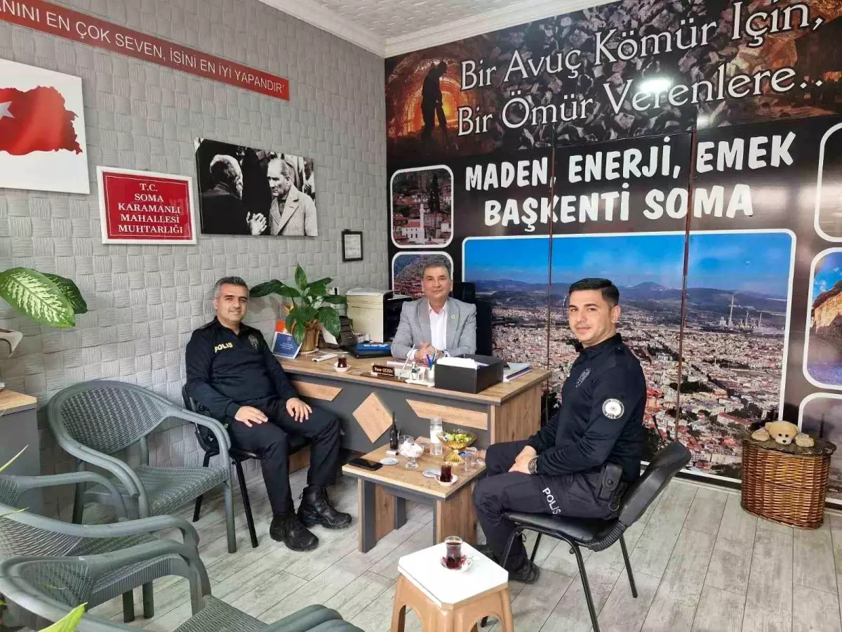Soma’da Emniyet Müdürü Muhtarlarla Görüştü