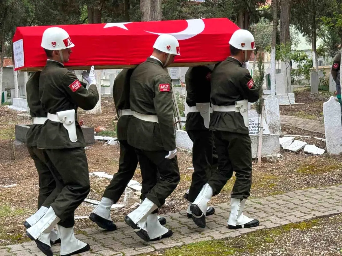 Soma’da Gazi Hasan Hüseyin Işık Son Yolculuğuna Uğurlandı
