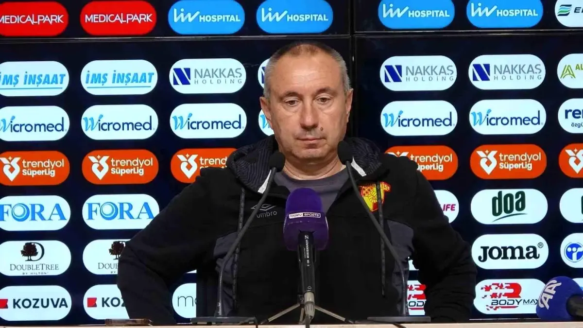 Stoilov: Göztepe Ailesini Mutlu Etmeliyiz