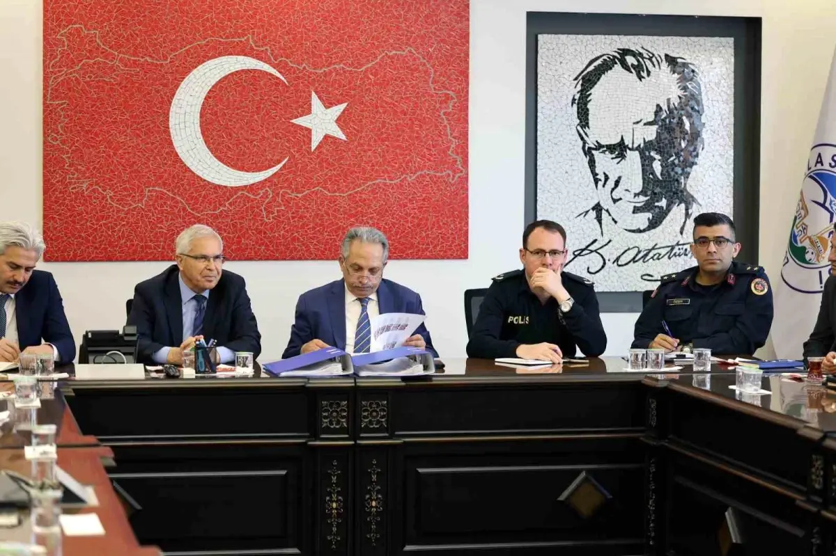 Talas Belediyesi’nde Kırsal Mahalleler Toplantısı Yapıldı