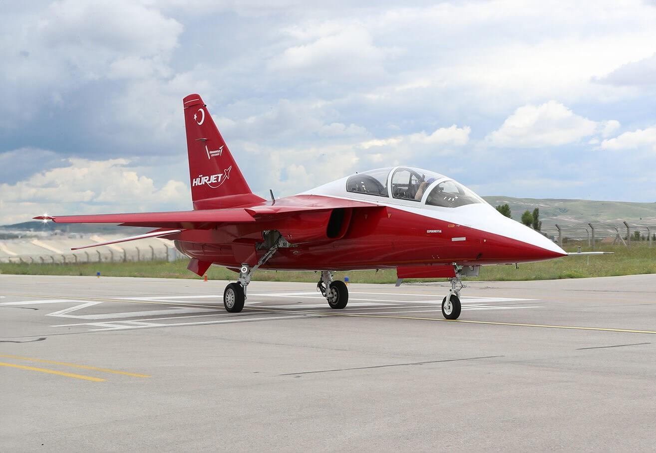 Tarihi anlaşma imzalandı: İspanya F-5’lerin yerine HÜRJET’i seçti!