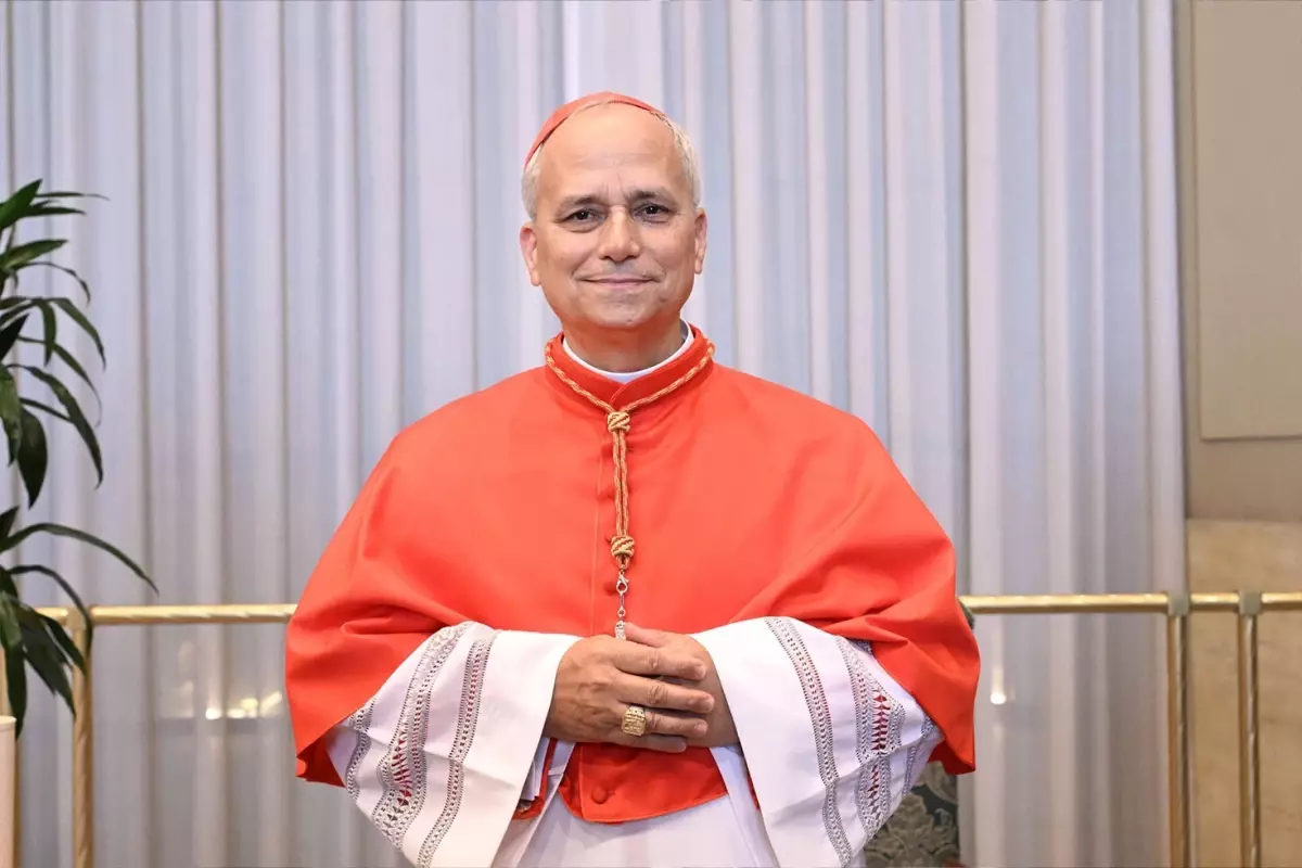 Tarihteki ilk ABD’li papa! Robert Prevost, kendine 14. Leo adını seçti