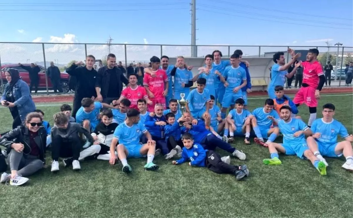 Tavşanlı Erdemspor Şampiyon Oldu