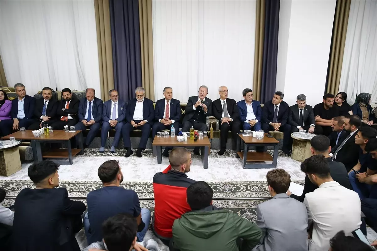 TBMM Milli Savunma Komisyonu Başkanı Akar, Bingöl’de gençlerle bir araya geldi Açıklaması