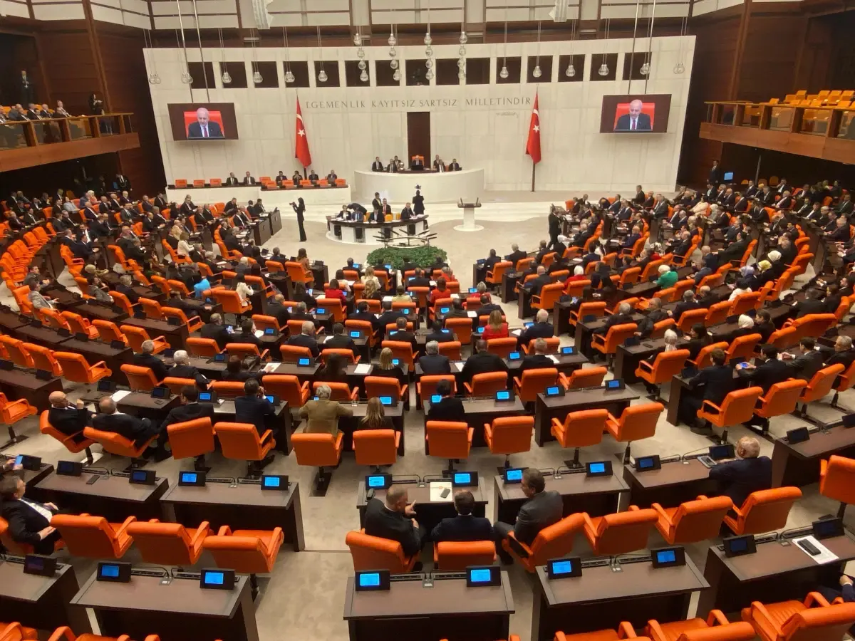 TBMM’de PKK’nın Silah Bırakma Kararı Görüşüldü