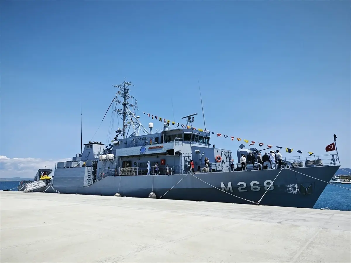 TCG Akçakoca Enez Limanı’nda Ziyarete Açıldı