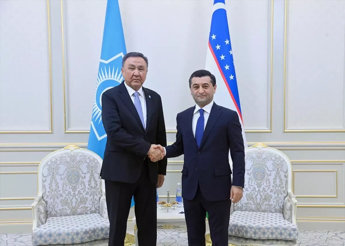 TDT Genel Sekreteri Taşkent’te Görüştü