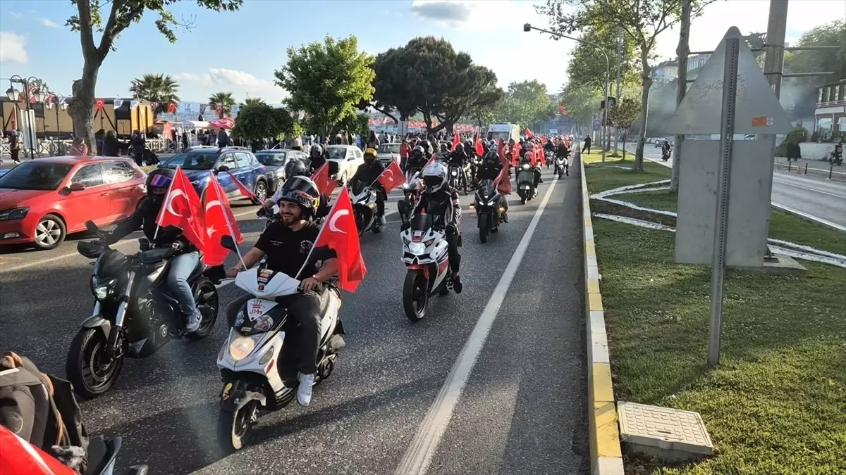 Tekirdağ’da Motosiklet Korteji ile 19 Mayıs Coşkusu