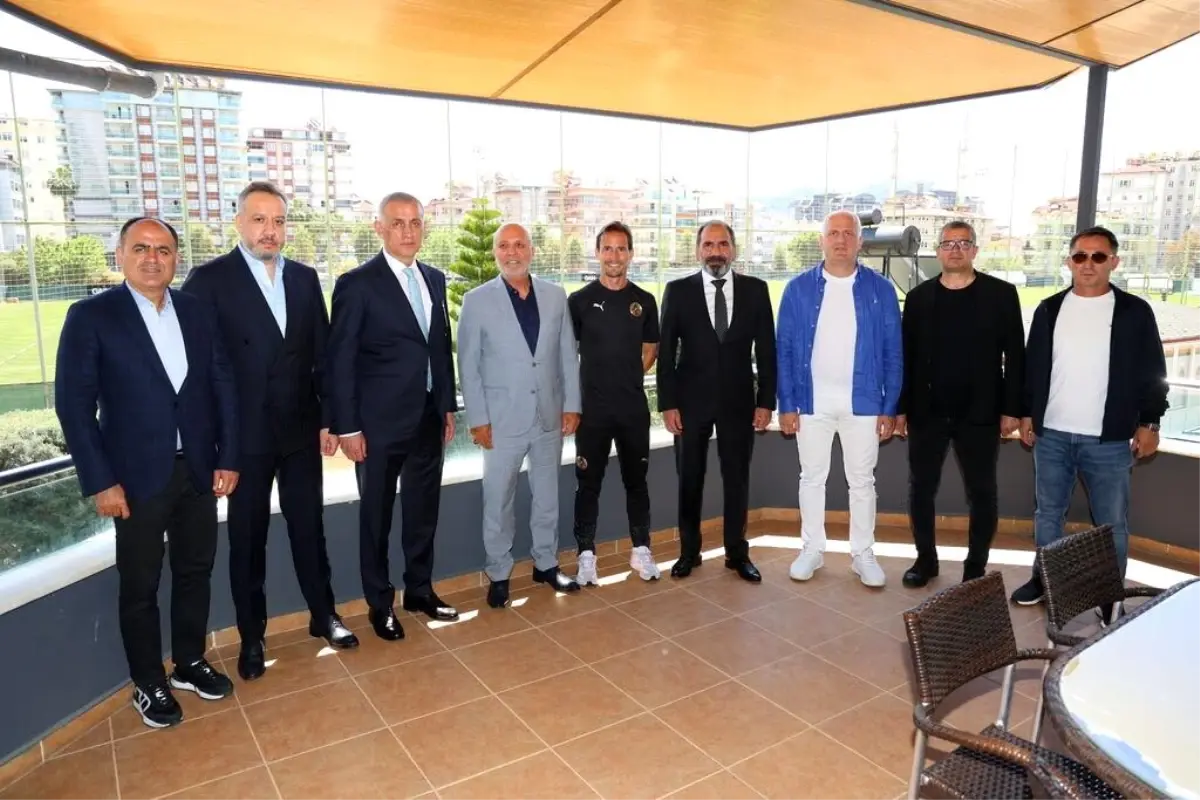 TFF Başkanı Hacıosmanoğlu’ndan Taziye Ziyareti