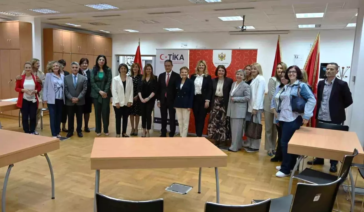 TİKA’dan Karadağ’a Ofis Mobilyası Desteği