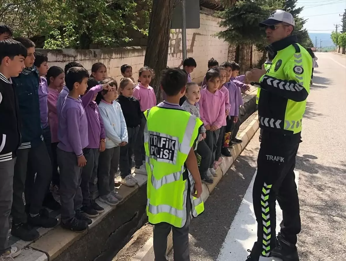 Trafik Haftası’nda Kaymakam Tiyek’ten Uyarılar