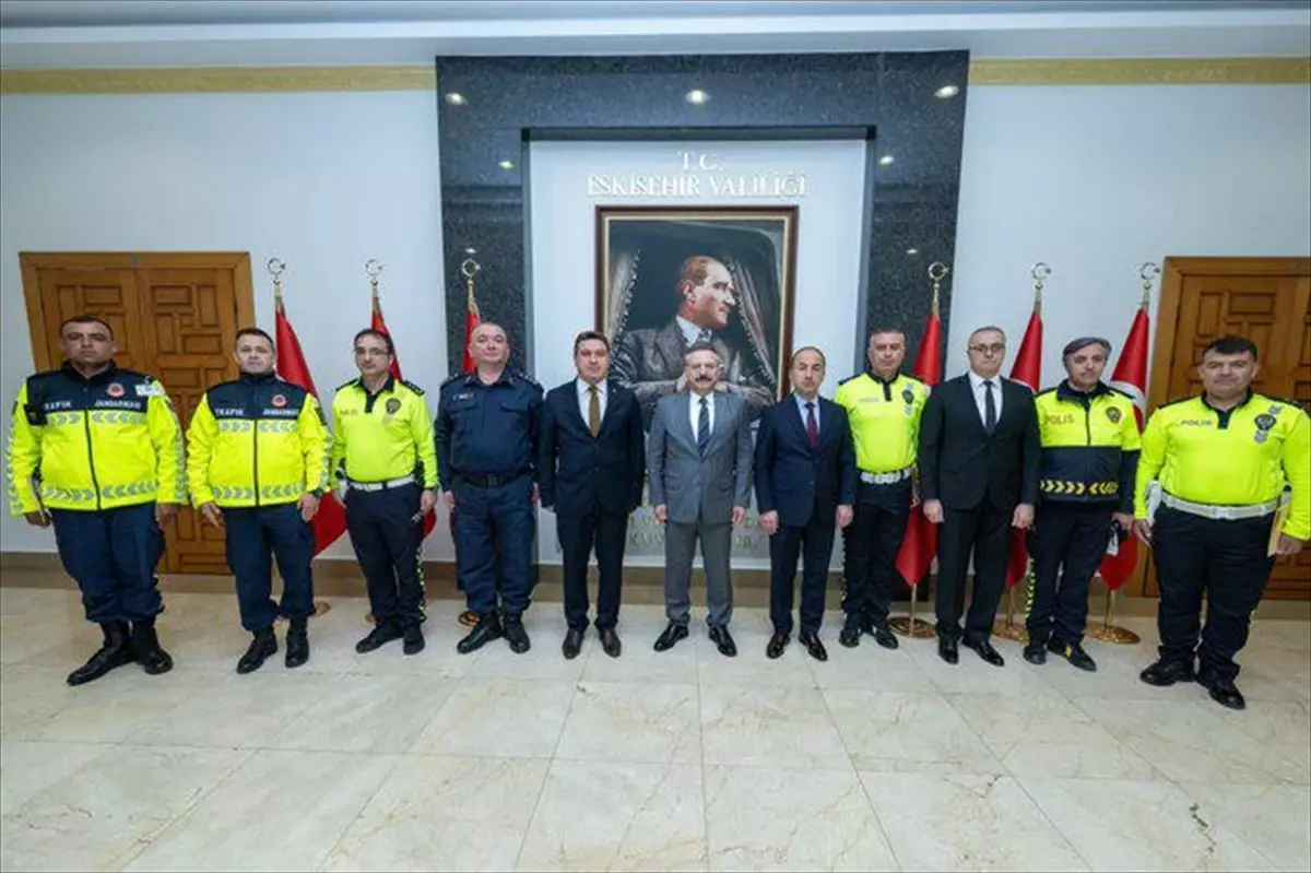 Trafik Personeline Başarı Belgesi