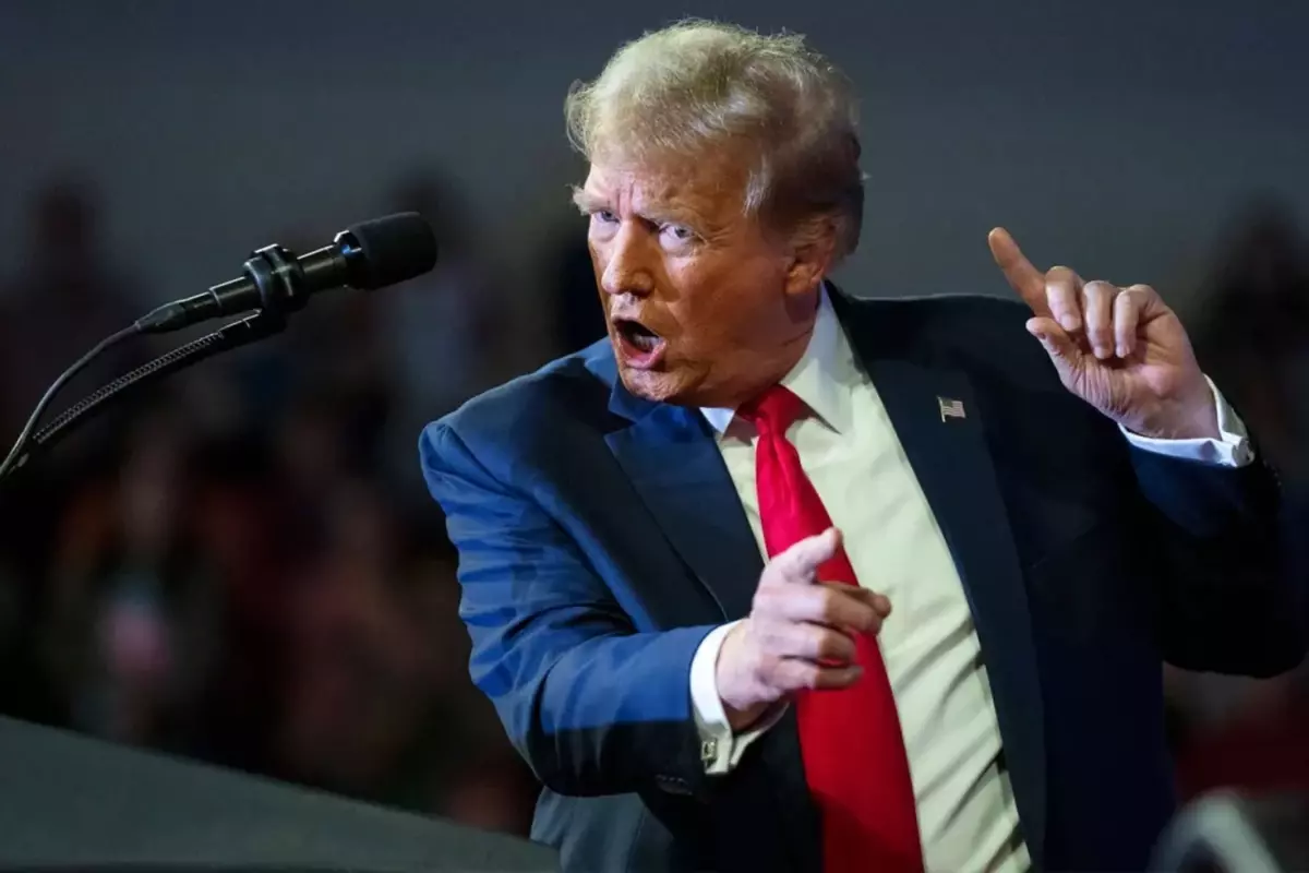 Trump, İran’dan petrol alan ülkelere yaptırım uygulanacağını açıkladı