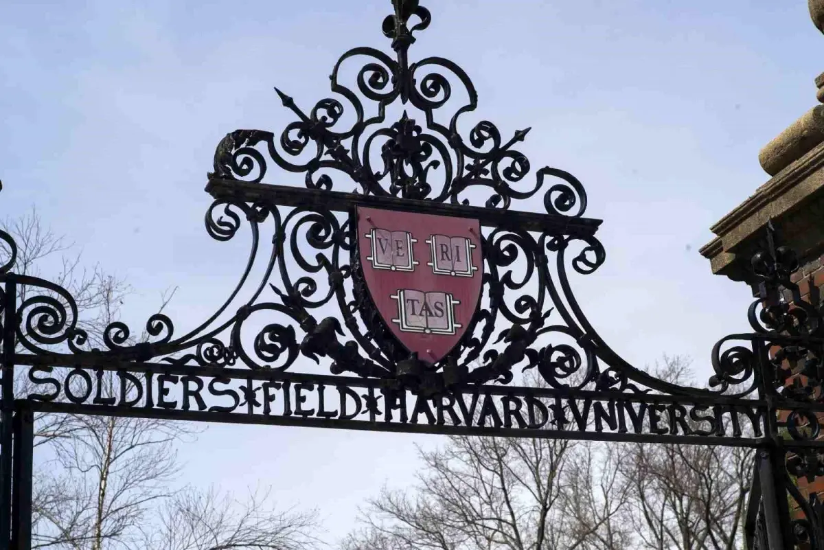 Trump’tan Harvard’a Yabancı Öğrenci Yasağı