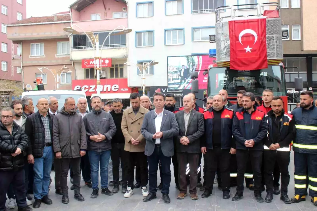 Türkeli Belediyesi’ne İtfaiye Aracı ve İlaçlama Makinesi Teslim Edildi