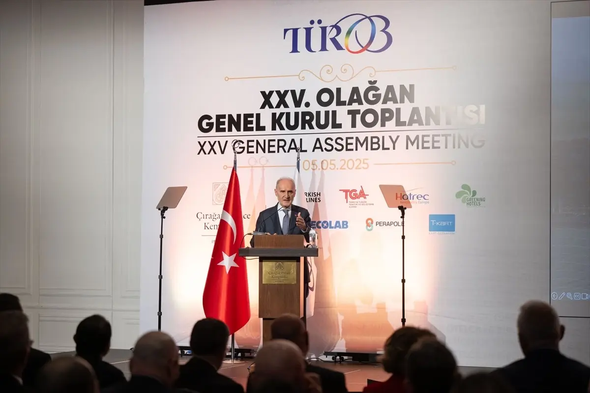TÜROB Genel Kurulu’nda Müberra Eresin yeniden başkan seçildi