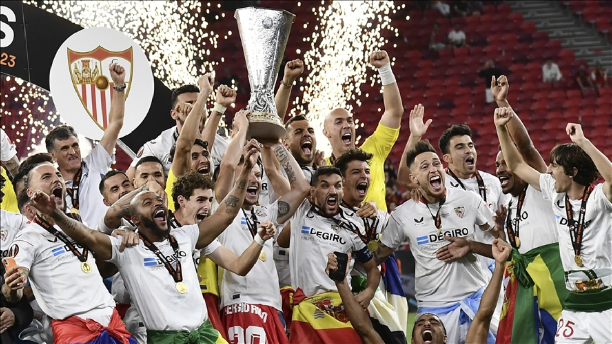 UEFA Avrupa Ligi’nin en çok kazananı İspanyollar oldu