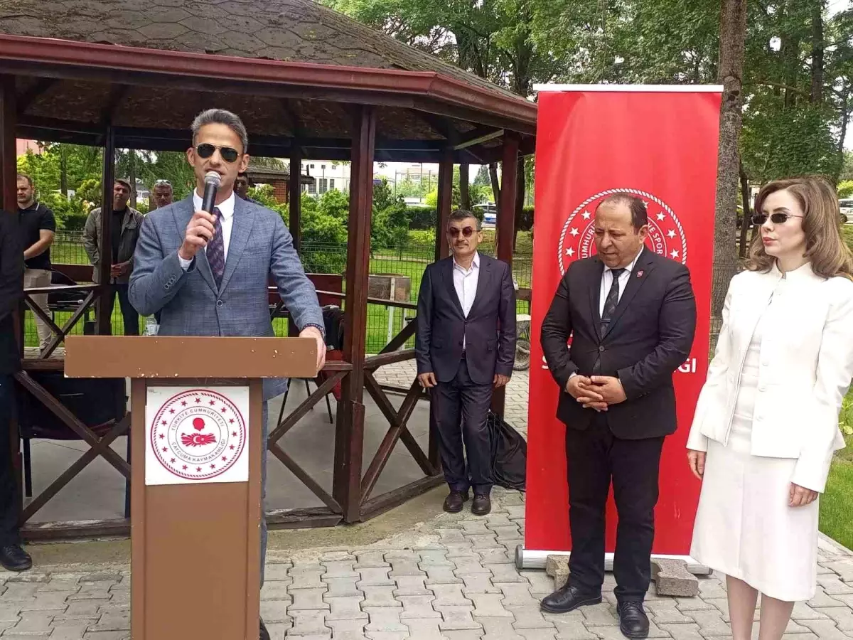 Üniversiteler Arası Tenis Süper Ligi Müsabakaları Çaycuma’da Başladı