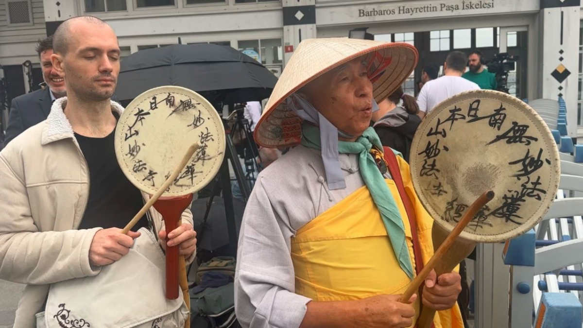 Ünlü Japon rahip barış için Dolmabahçe’de dua etti