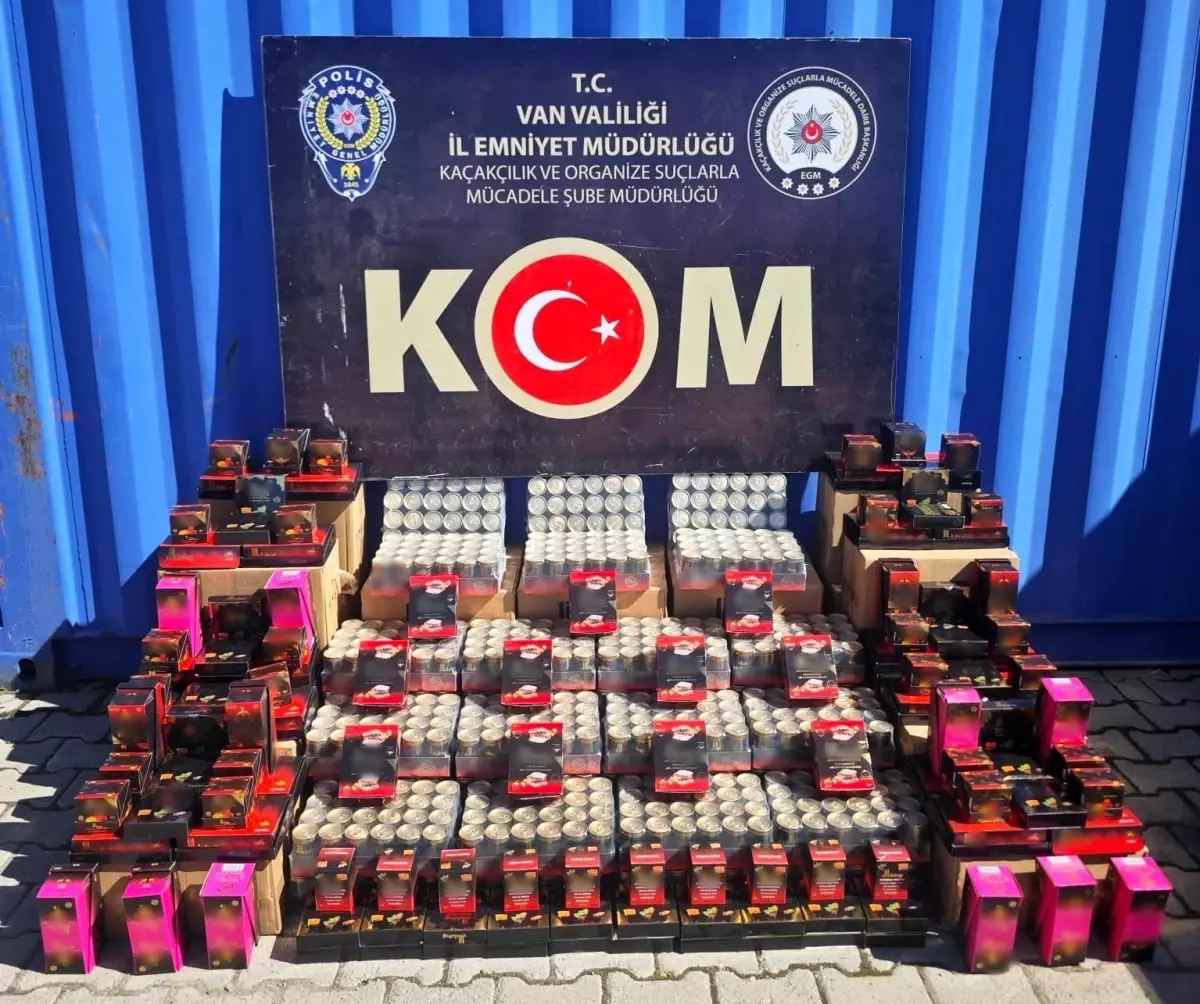 Van’da Gümrük Kaçağı Malzeme Operasyonu