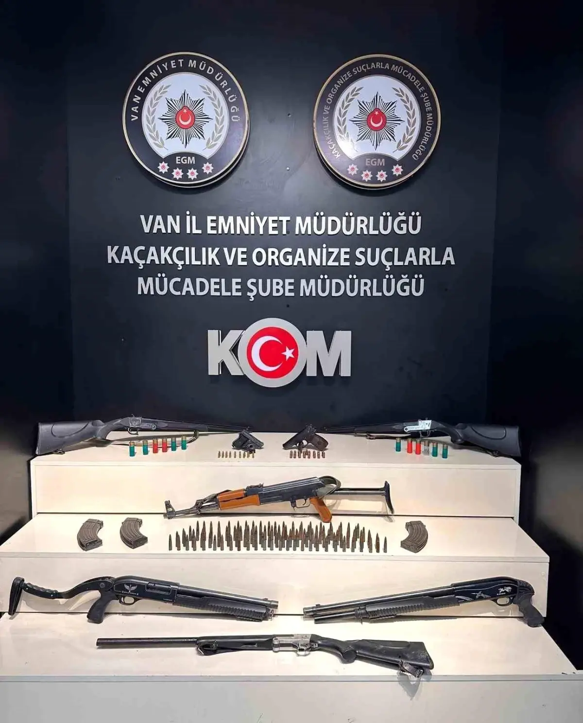 Van’da Silah Paylaşımına Operasyon