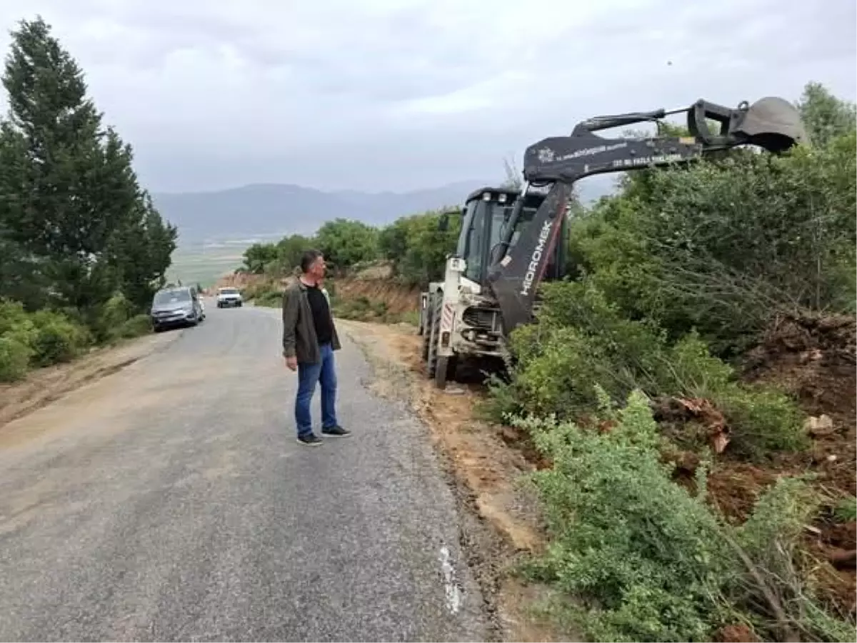 Yenipazar’da Yol Genişletme Çalışmaları Hızla Devam Ediyor