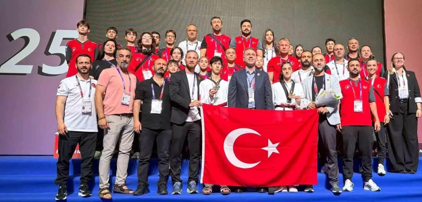 Yıldız Taekwondocular BAE’de Tarih Yazdı