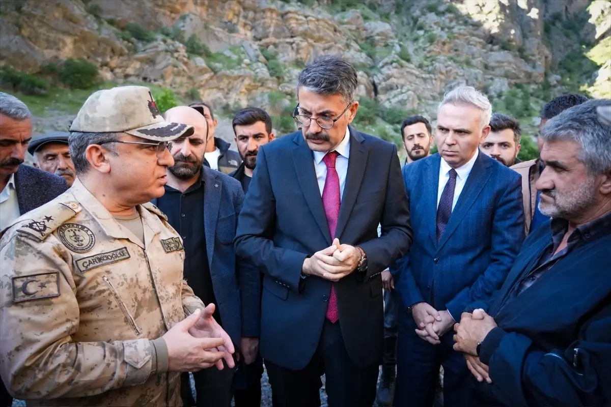 Yüksekova’da Kaybolan Neçir Kom İçin Arama Çalışmaları Devam Ediyor